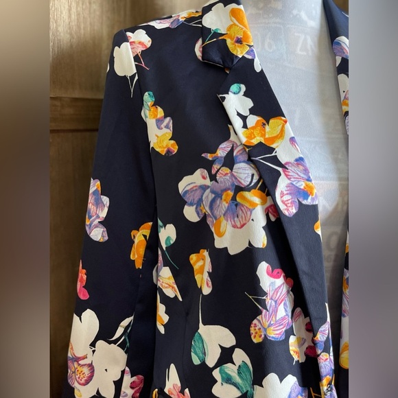 NWT A New Day Women’s Vibrant Floral Blazer. - Picture 2 of 9